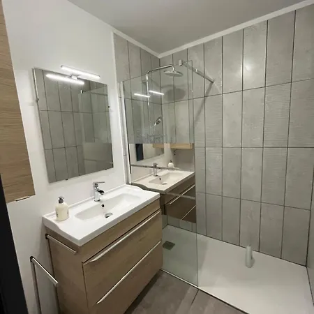 Holiday home De Landuziere